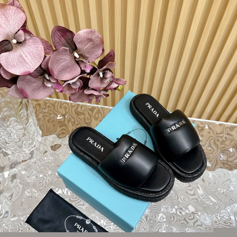 Pra*a slippers